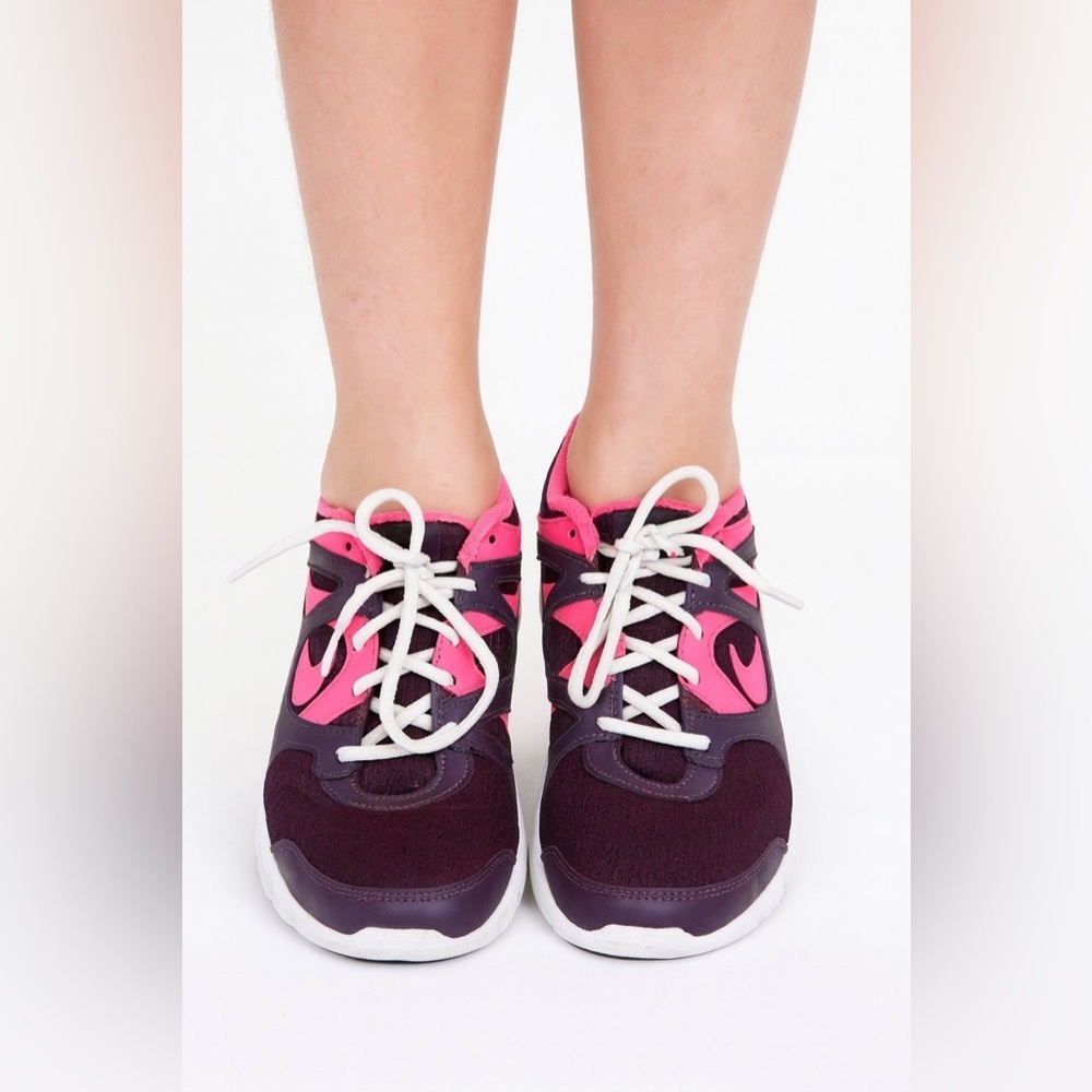 Reebokwomen’s Size 7 Pink /Redathletic/Casual